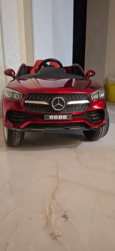 bolalar uchun Mercedes-Benz mashinasi 4