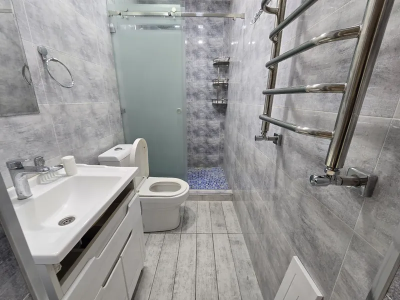 Fargona shaxqr birja oldida 3 xonaik luks uy sotiladi — фото 5