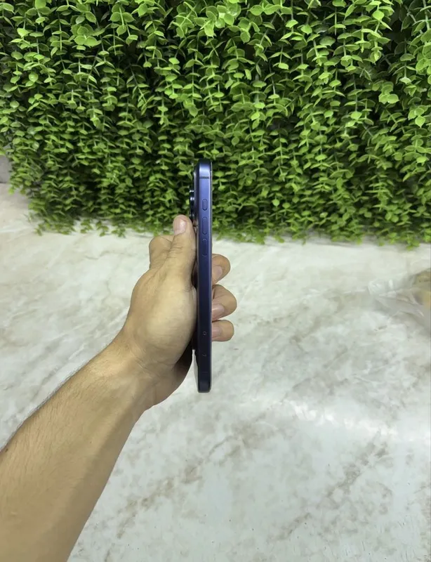 iPhone 17pro maks 4