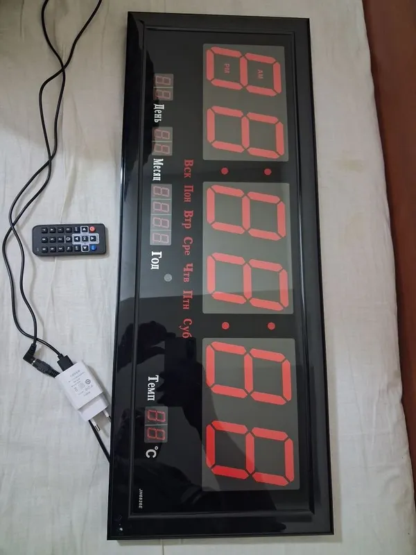 Elektron soat 70×25 razmerli, holati yangi umuman ishlatilmagan 2 Elektron soat 70×25 razmerli, holati yangi umuman ishlatilmagan 2