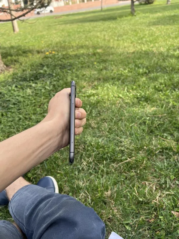 iPhone 11 128 ГБ RM/A 4 iPhone 11 128 ГБ RM/A 4
