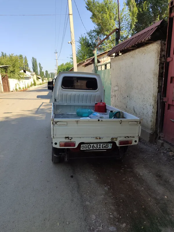 Labo sotiladi holati yaxshi 3 Labo sotiladi holati yaxshi 3