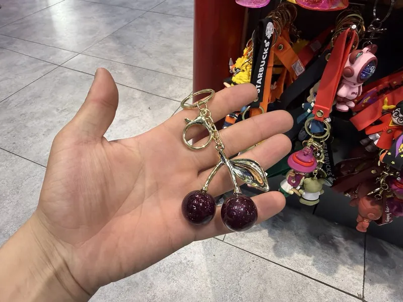 Briloklar katta asartimentda 2