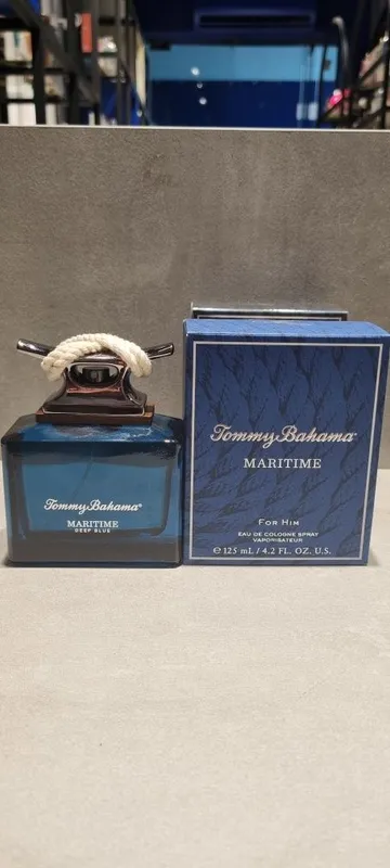 Erkaklar atiri Tommy Bahama maritime deep blue 1 Erkaklar atiri Tommy Bahama maritime deep blue 1
