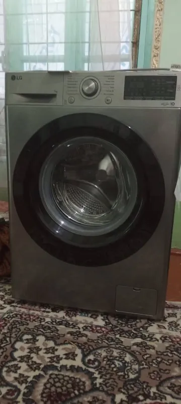Продаётся стиральная машина LG. 10 кг, как новая 1