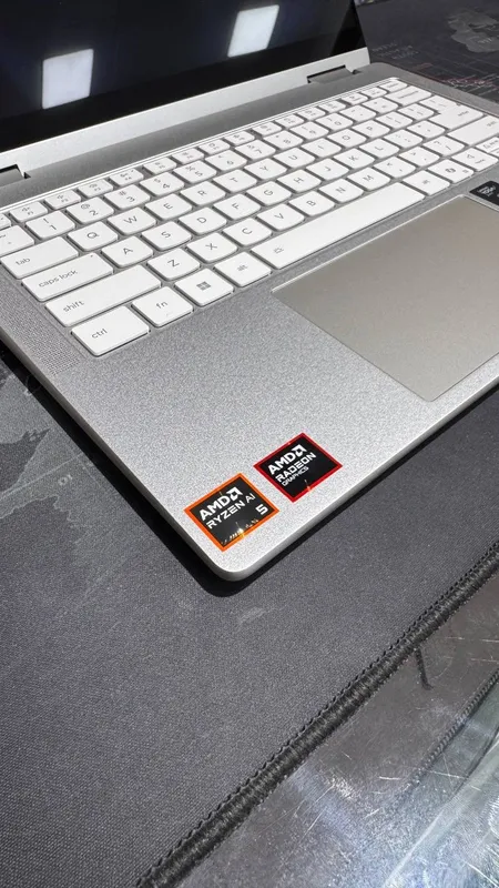 Lenovo Yoga Ai 7 3 Lenovo Yoga Ai 7 3