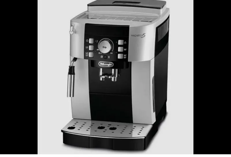Кофе машина Delonghi magnifica s — фото 1