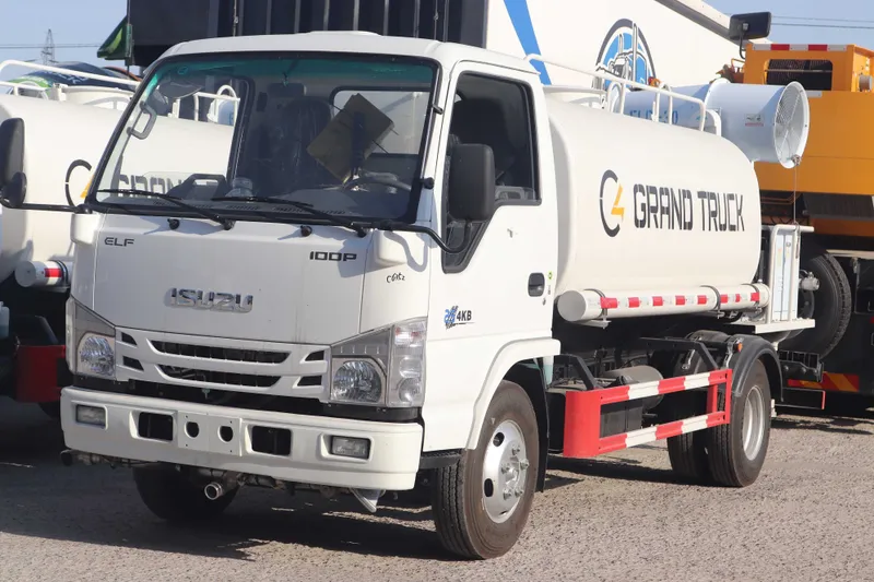 ISUZU 5 м³ сув ташувчи автомобиль (водавоз) НДС бн 1 ISUZU 5 м³ сув ташувчи автомобиль (водавоз) НДС бн 1