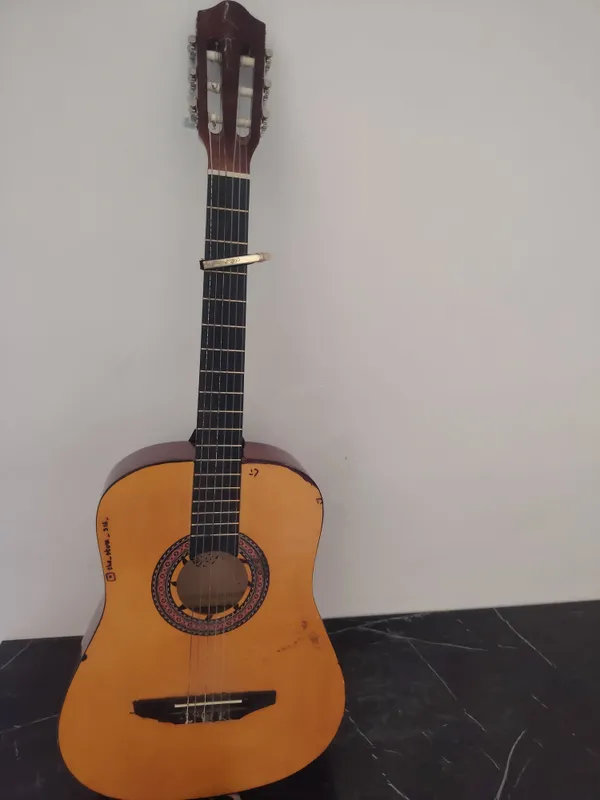 Gitara 4