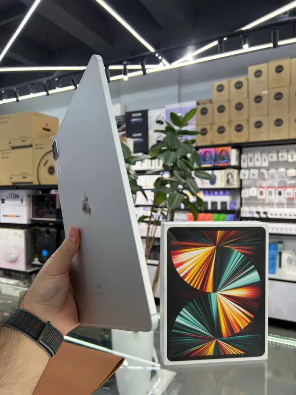 iPad Pro 12.9 M1 3
