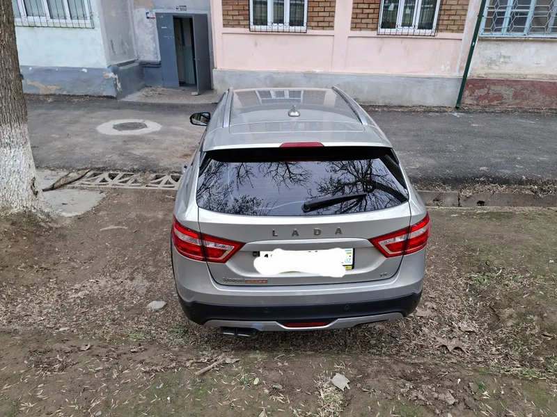 Лада Веста кросс