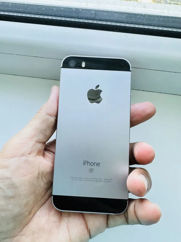 Iphone SE 1 edition — фото 1