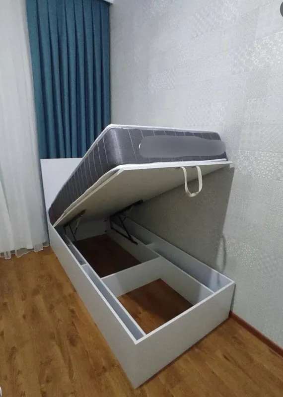 Detskiy kravat , matrasi bilan 1 Detskiy kravat , matrasi bilan 1