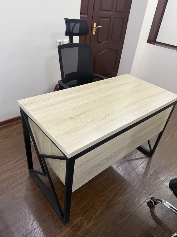 Стол для офиса Loft 2