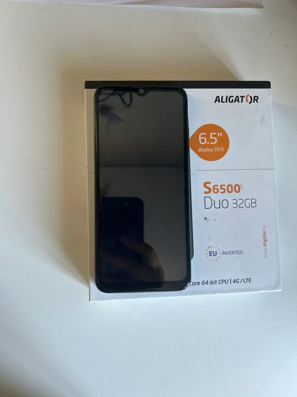 Продам телефон Алегатор 2