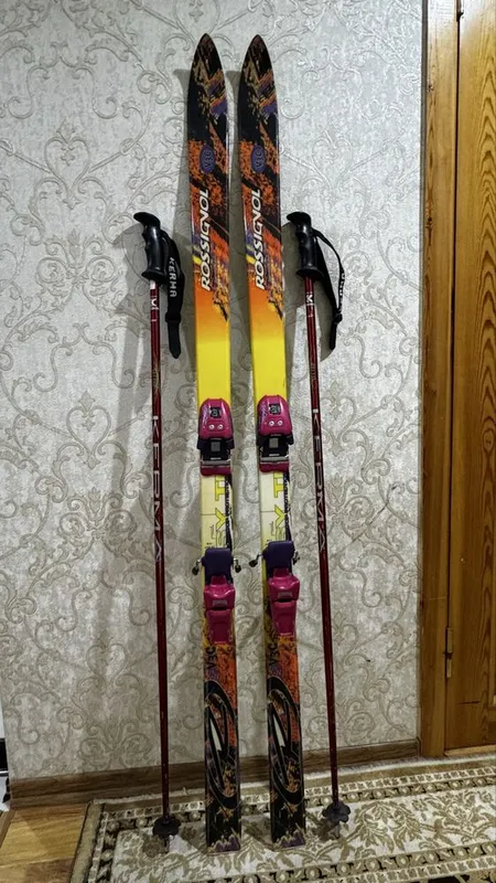 Горные лыжи 160см + палки 2