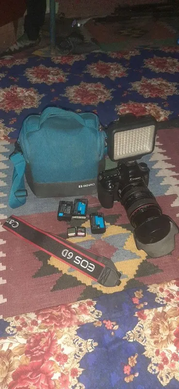 Video Kamera sotiladi 6 D