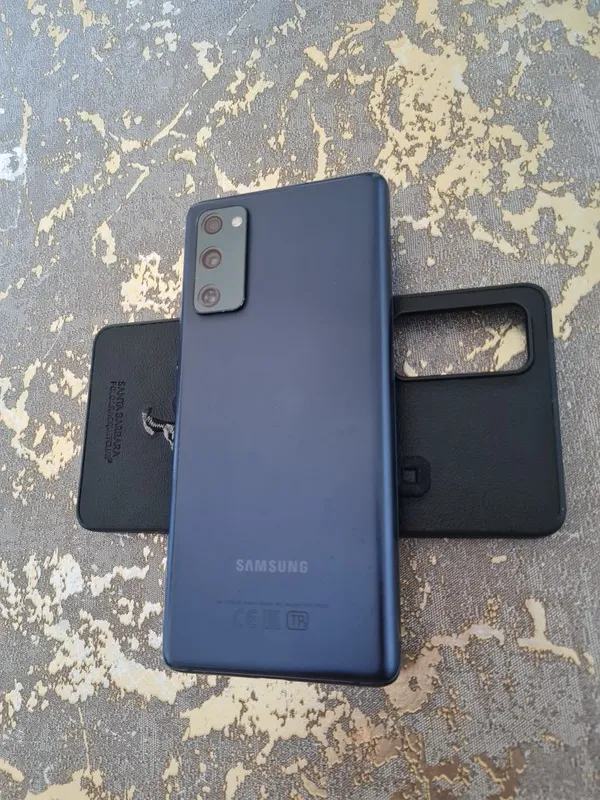 Samsung S20fe 6+6/128gb память — фото 3 Samsung S20fe 6+6/128gb память — фото 3