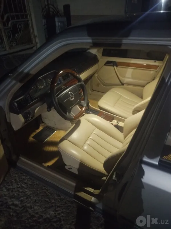 Mercedes W124 E280 8 Mercedes W124 E280 8