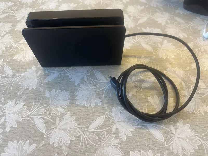 Продам приставку Nintendo Switch Dock