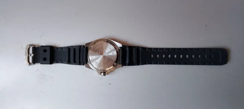 Casio MDV106 Series Unisex Analog Watch  200M WR — фото 1