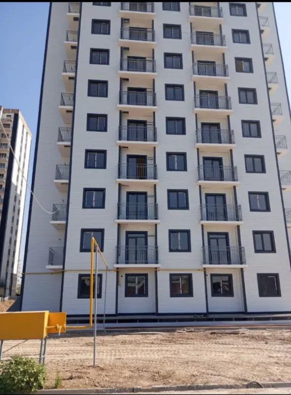 Novastroykada 1 xonali uy oilaga ijaraga beriladi 2-mkr maklersiz