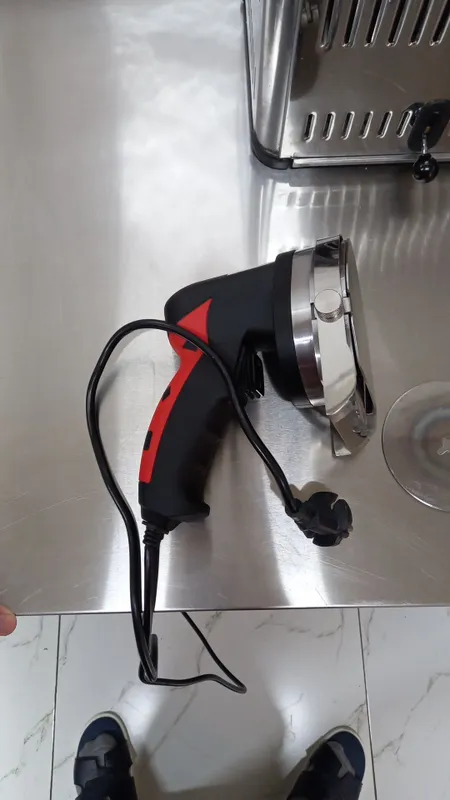 Gosht kesadigan elektroni pichog 1