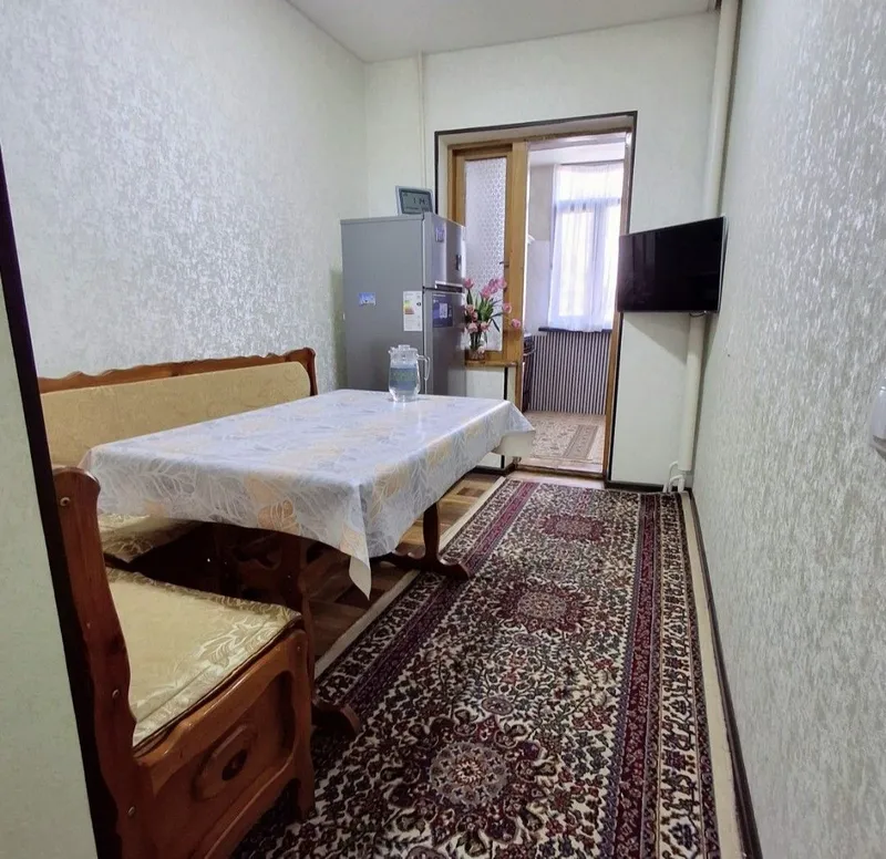 Olmazor tumanida 3 xonali kvartira sotiladi 2