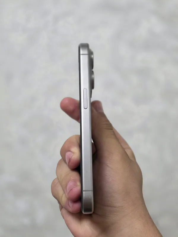 iPhone 15 Pro 2