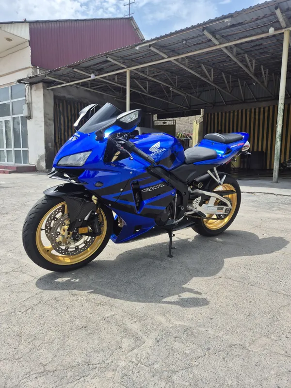 Honda cbr 600 RR 2013 — фото 1