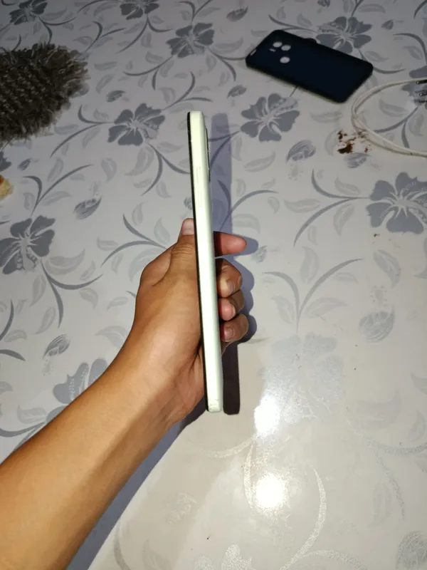Redmi A2+ yangi nuhsoni yoq aybi yoq smartfon 2