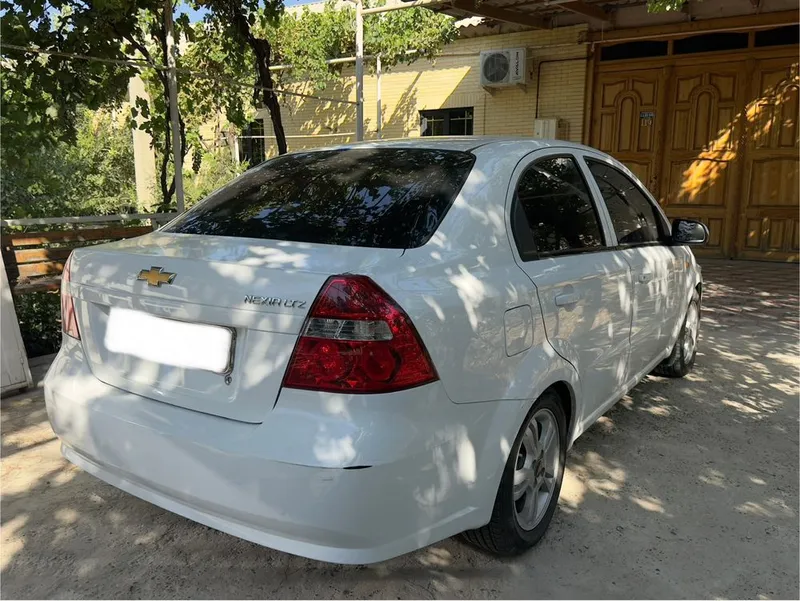Nexia 3 A/T ideal 3 Nexia 3 A/T ideal 3