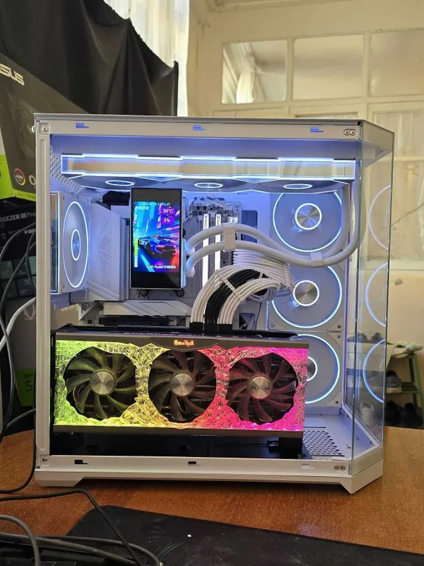 Gaming Computer Sotiladi 1