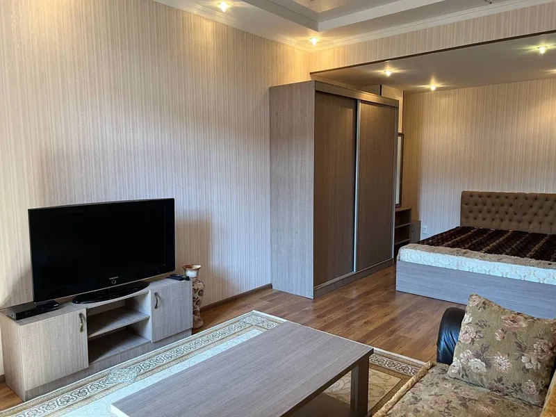 Mirabod tumanida 43 m² maydondagi 1 xonali kvartira sotiladi 3
