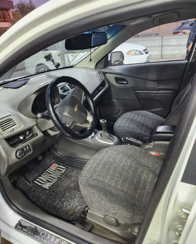 Kobilt sotiladi yili 2015 3