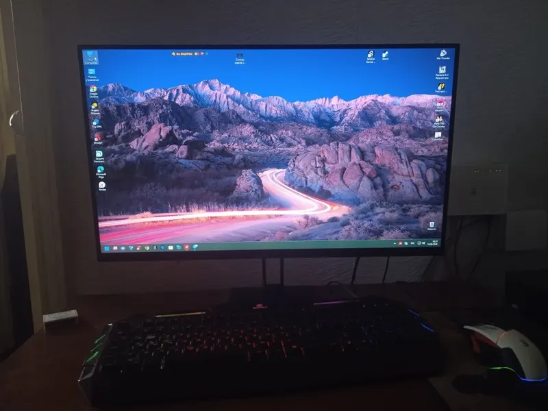 Копьютер i5-12400F RX590 GME 8gb монитор 27 .180герц