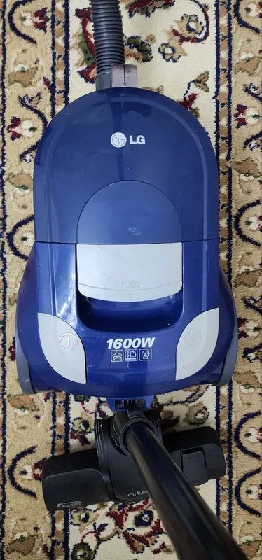 LG 1600 W пылесос — фото 1