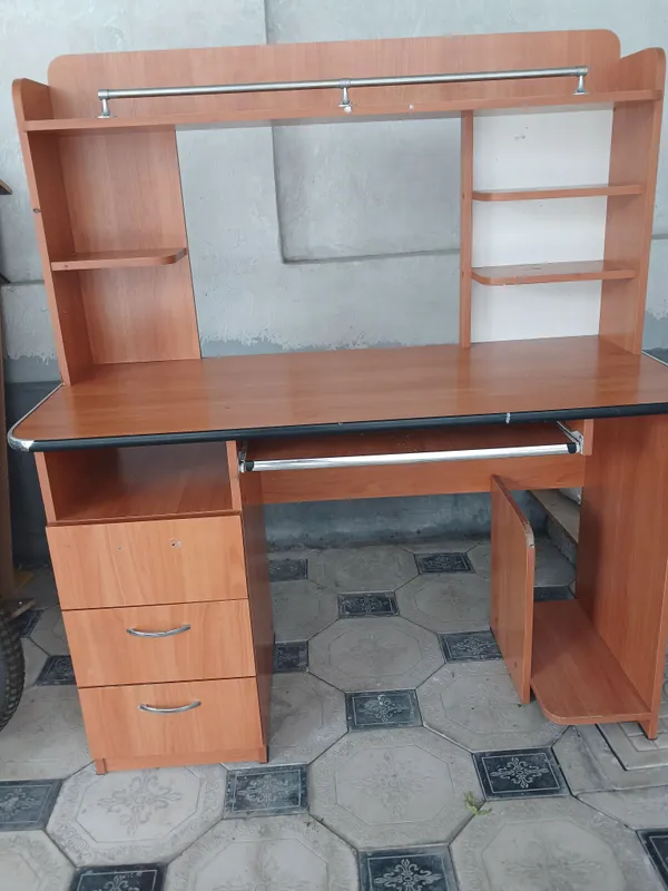 pismini ustol