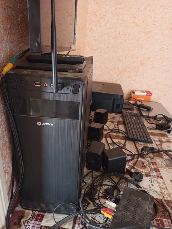 Kompyuter, printer, kalonka tezda sotiladi 2 Kompyuter, printer, kalonka tezda sotiladi 2