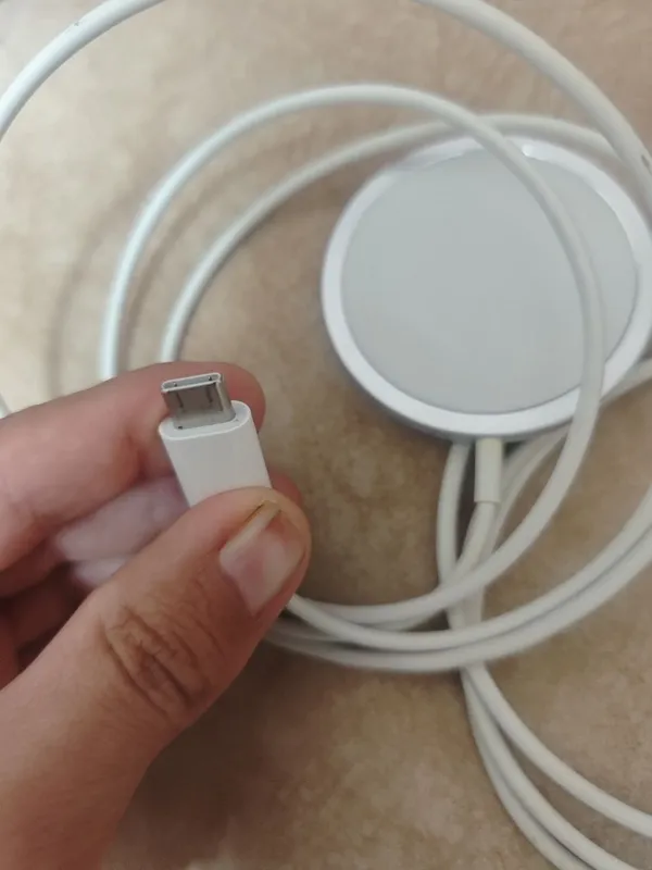 Беспроводная зарядка Apple MagSafe 1