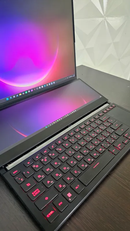 Asus ROG Zephyrus duo 16 3