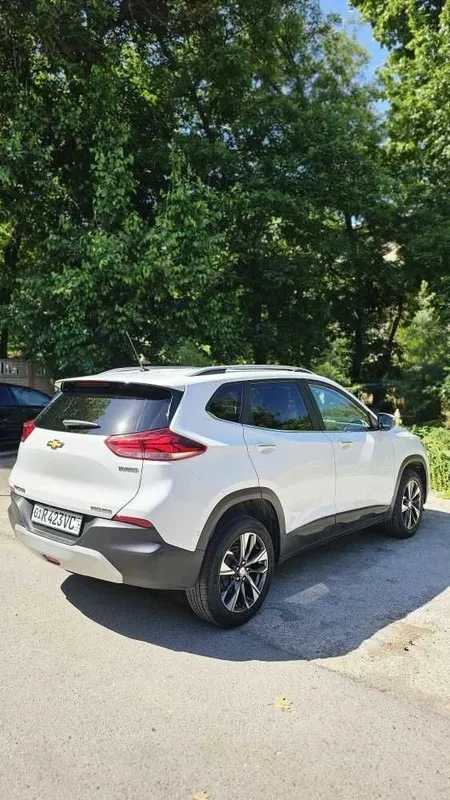 Chevrolet Tracker 2 Premier Plus 2024-25 года 30000 км — фото 3