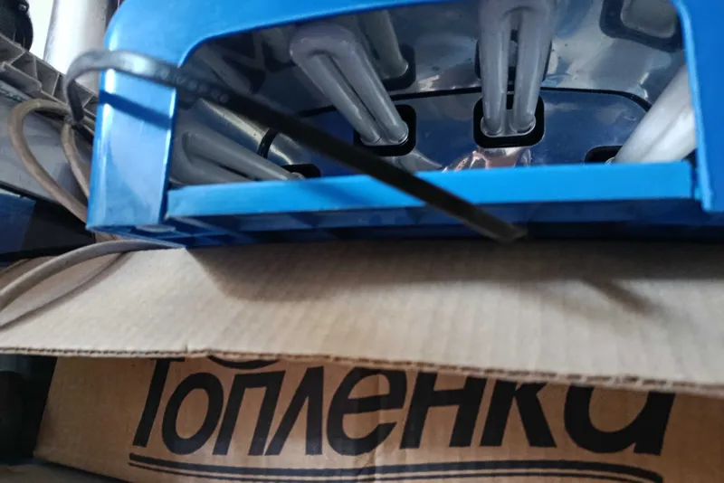 Tirnoqlar uchun quritish lampasi va moslama sotiladi 4