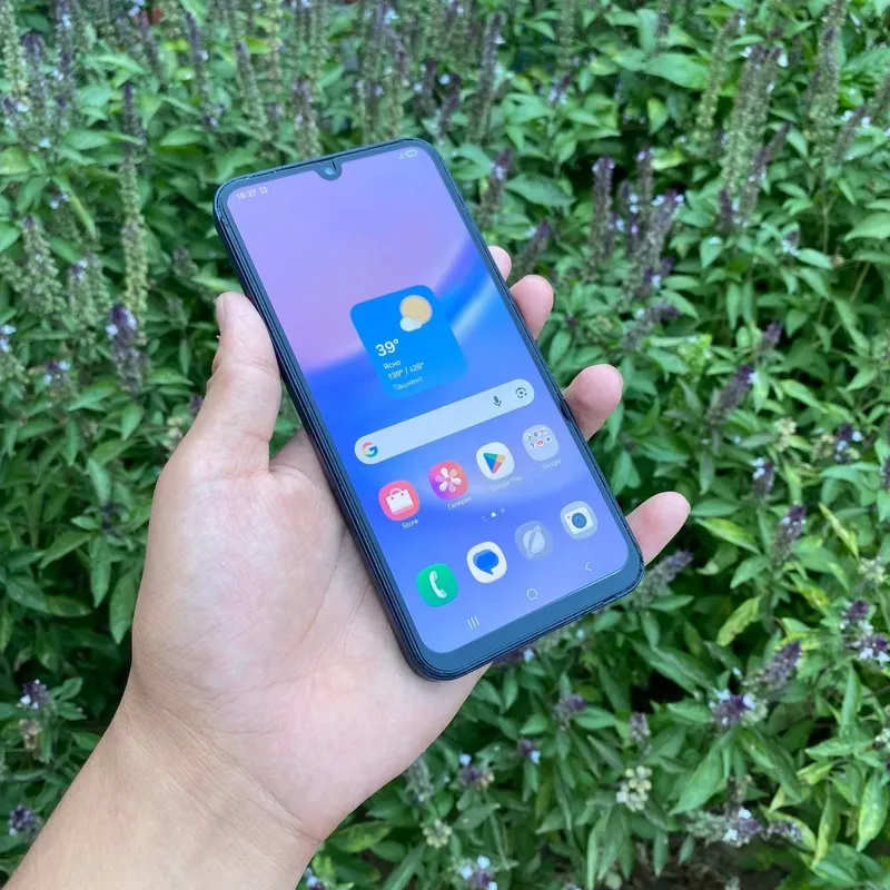 Samsung Galaxy A15 orginal srochni 3