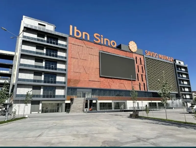 Продается 3 магазин/офис подряд стоящий ТЦ stroy mart Ibn sino markazi