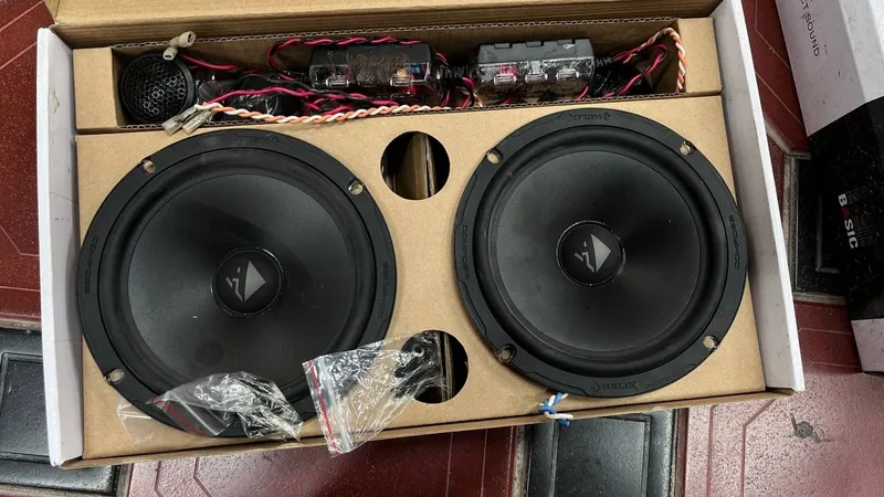 Kamplekt Sambufer maytafom midbass pishalka uselitil 5