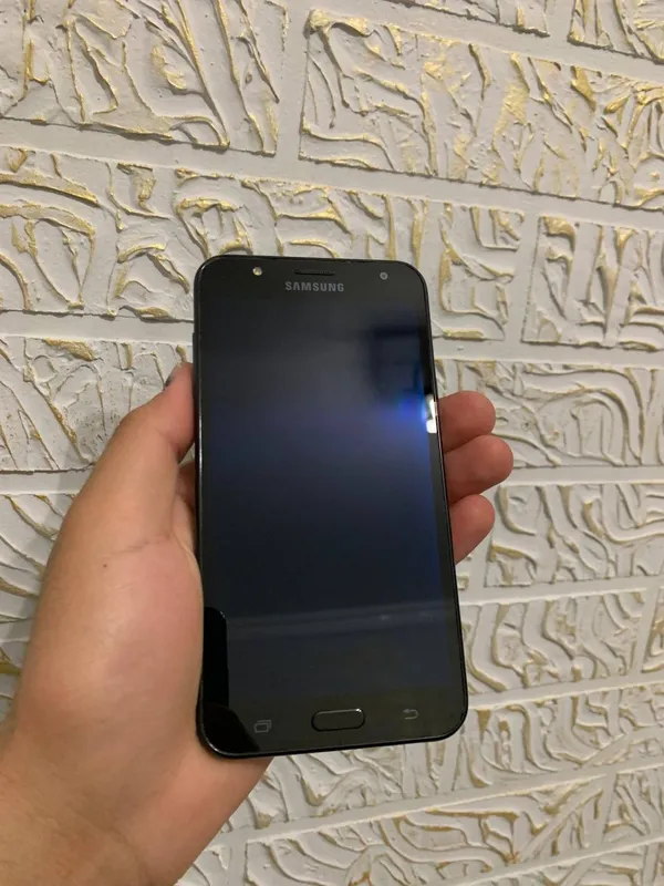 Samsung Galaxy J7 — фото 1