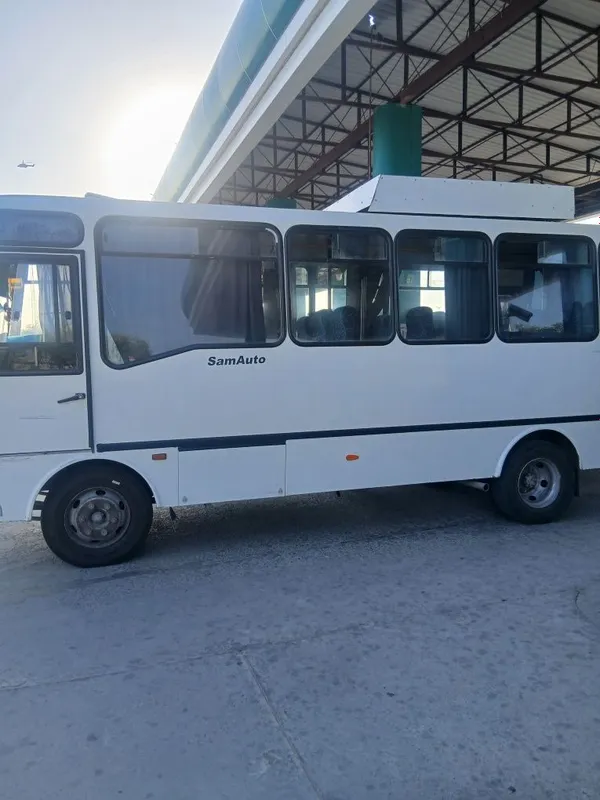 Isuzu NP 26 Metan 2 Isuzu NP 26 Metan 2