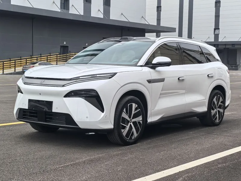 BYD Tang L, 670km электричка 1