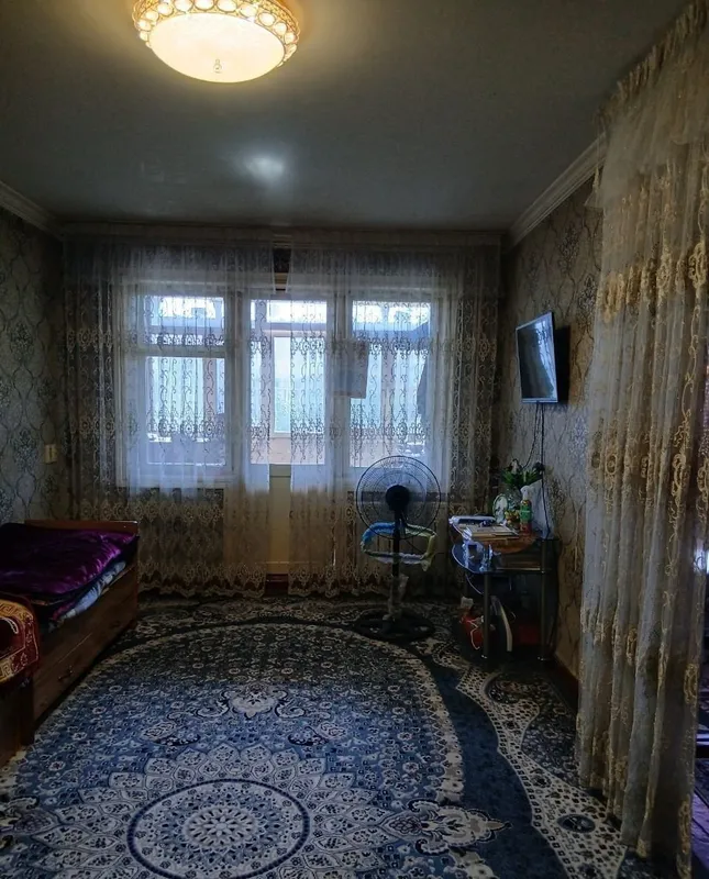 Продаётся дом в массиве А. Навои. 8 Продаётся дом в массиве А. Навои. 8